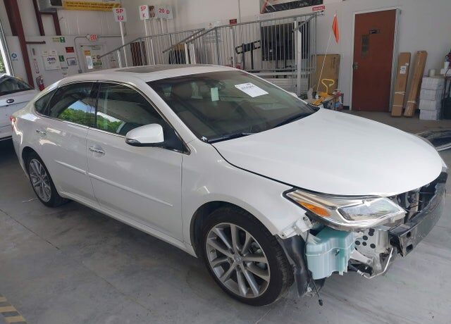 2015 TOYOTA Avalon