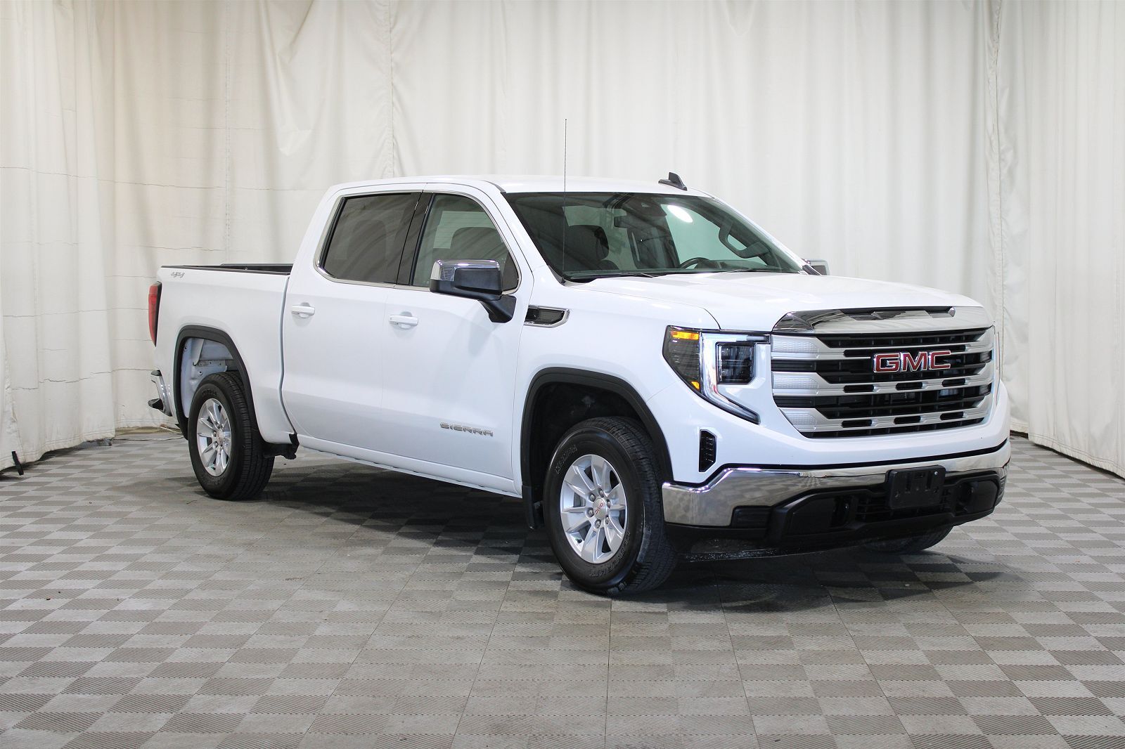 2024 GMC Sierra