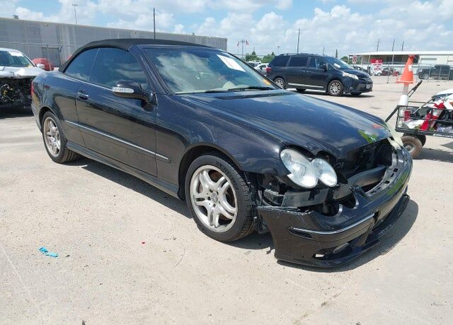 2004 MERCEDES-BENZ CLK-Class