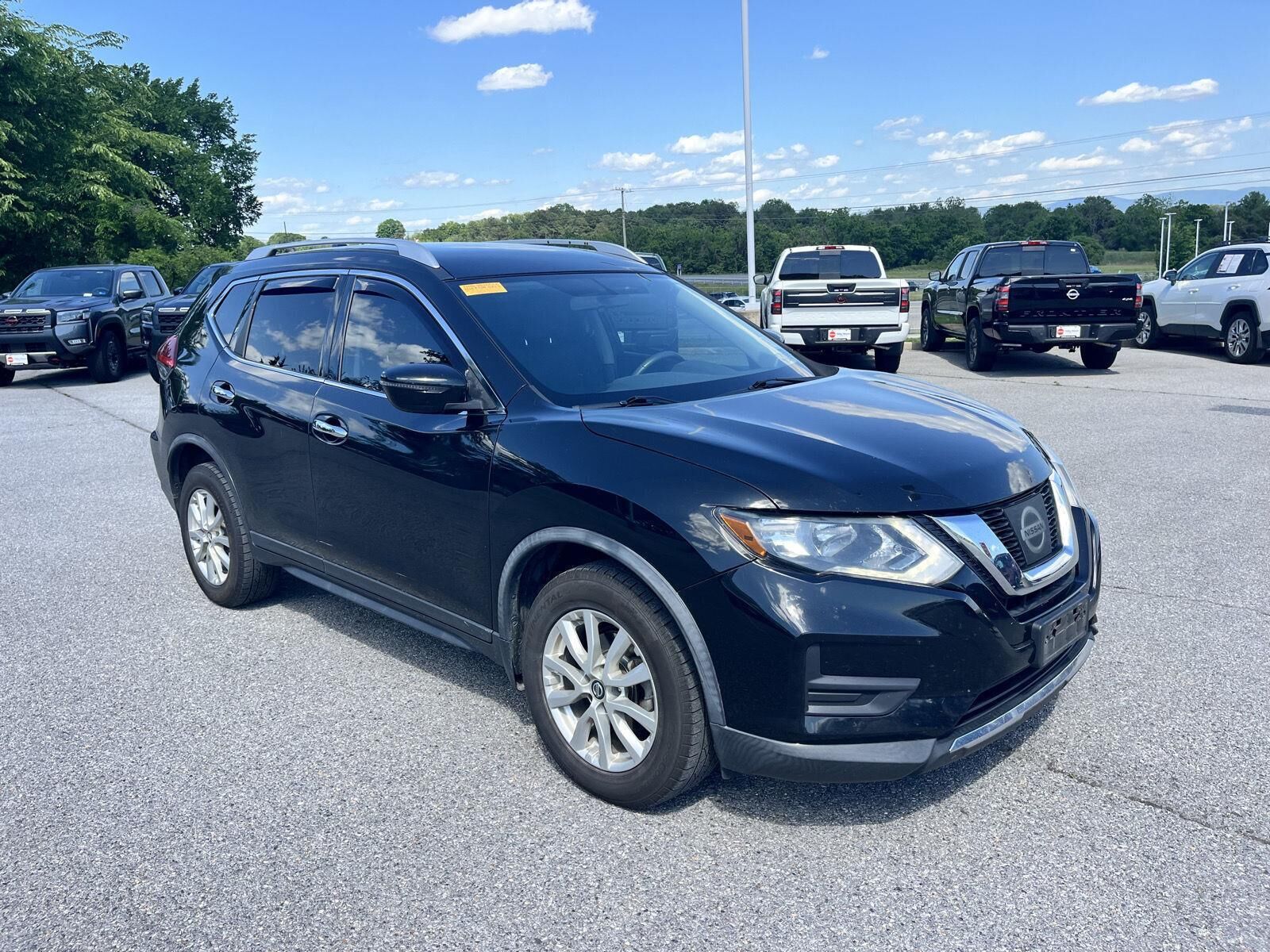 2017 NISSAN Rogue