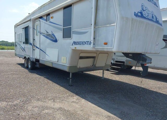 2004 HOLIDAY RAMBLER Holiday Rambler