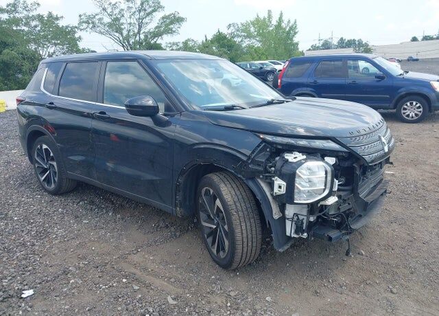2022 MITSUBISHI Outlander