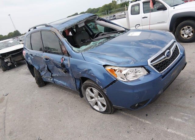 2016 SUBARU Forester