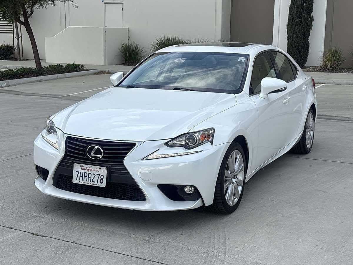 2015 LEXUS IS