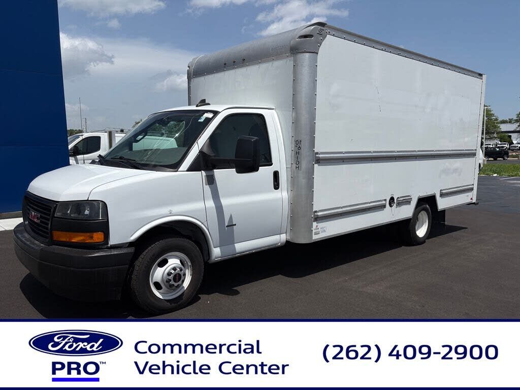 2022 GMC Savana