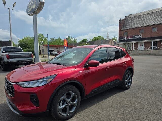 2025 FORD Escape