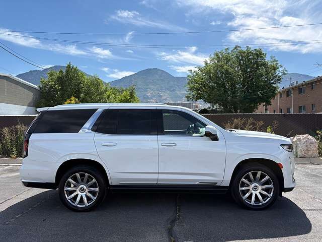 2021 CADILLAC Escalade