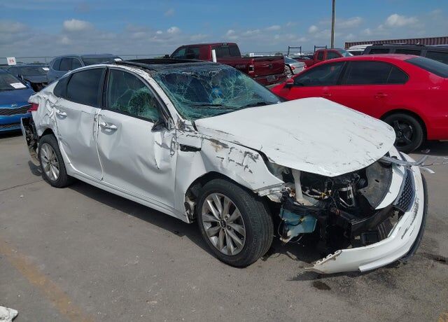 2017 KIA Optima