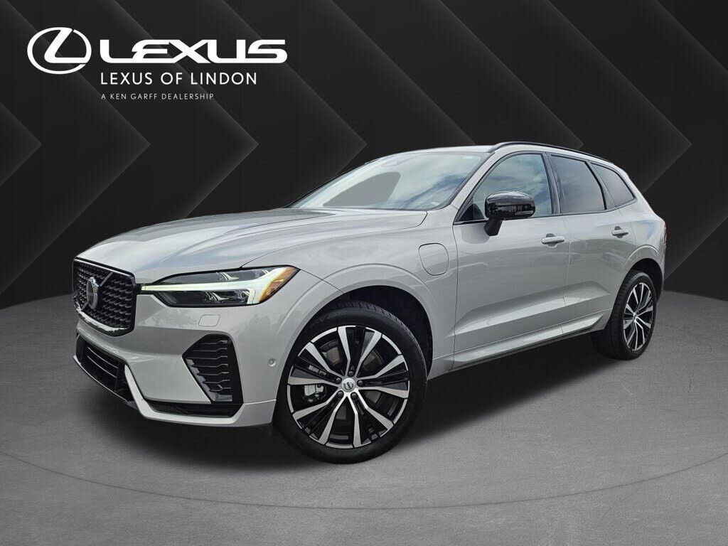 2023 VOLVO XC60