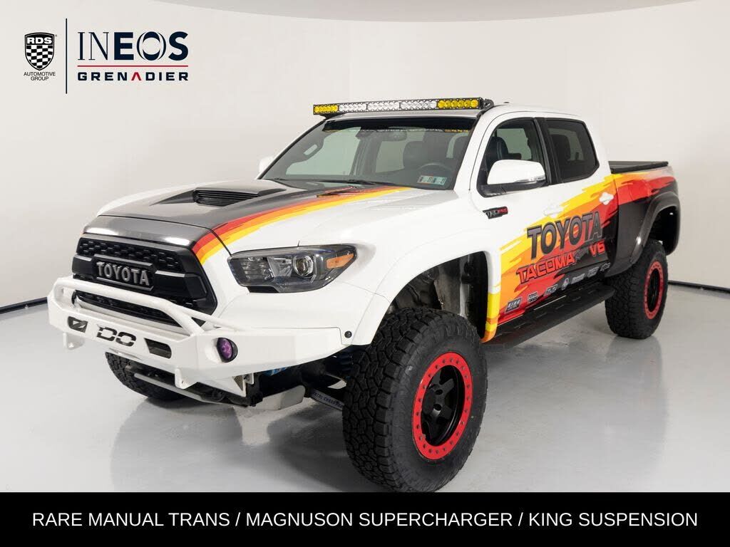2018 TOYOTA Tacoma