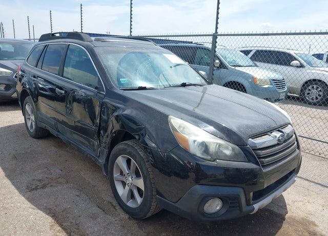 2013 SUBARU Outback