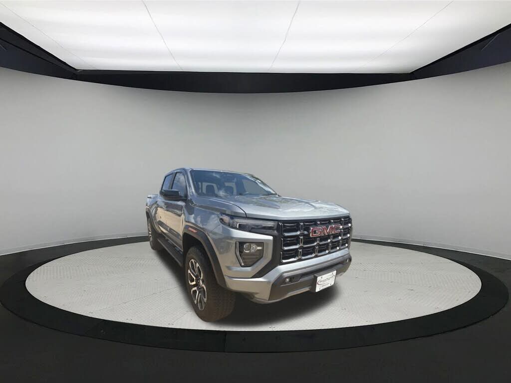 2024 GMC Canyon