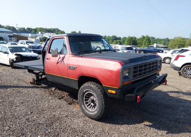 1985 DODGE W-Series