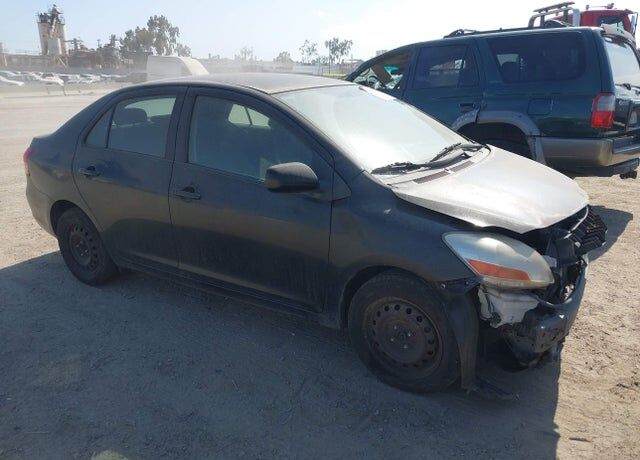 2009 TOYOTA Yaris