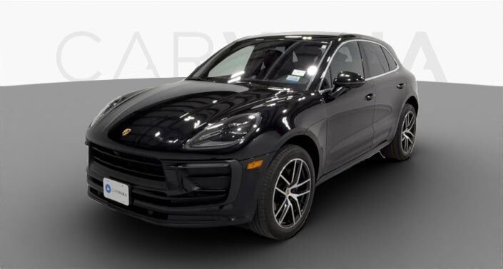 2022 PORSCHE Macan