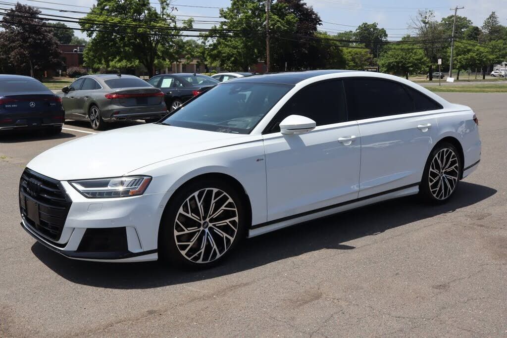 2021 AUDI A8