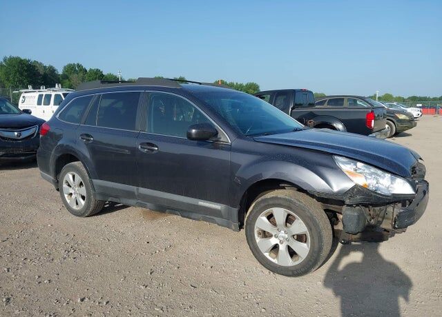 2012 SUBARU Outback