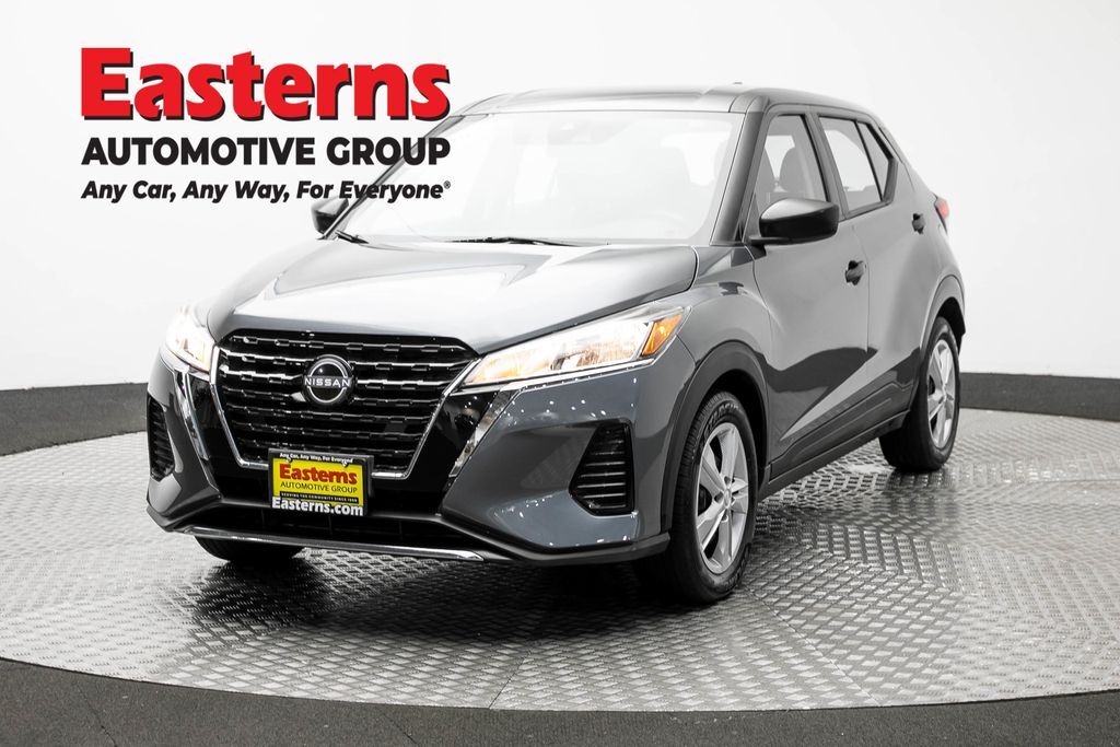 2023 NISSAN Kicks
