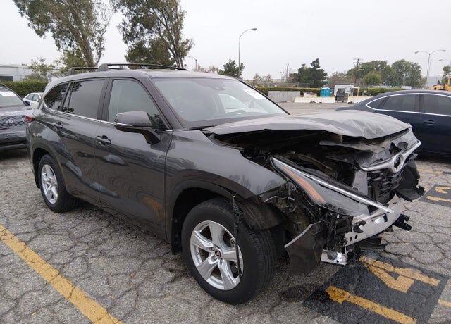 2023 TOYOTA Highlander