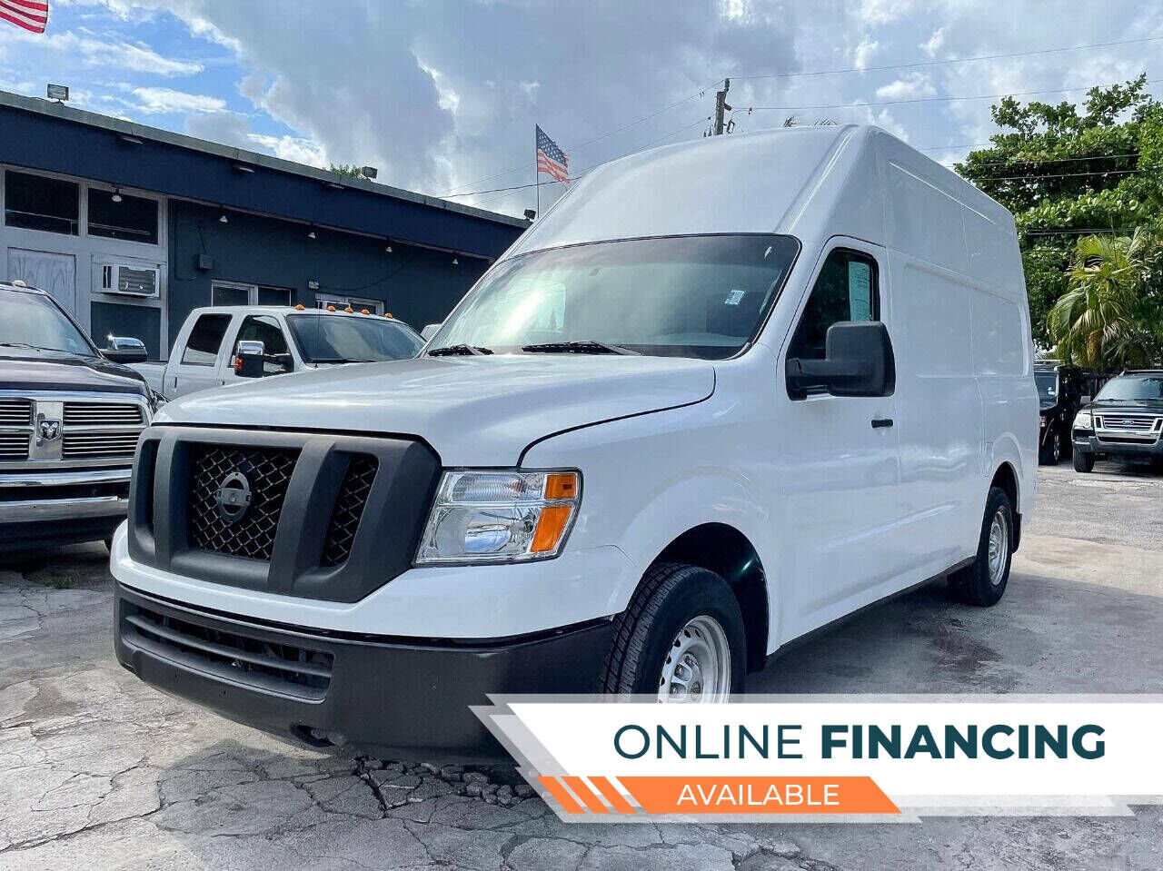 2017 NISSAN NV