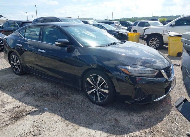 2023 NISSAN Maxima