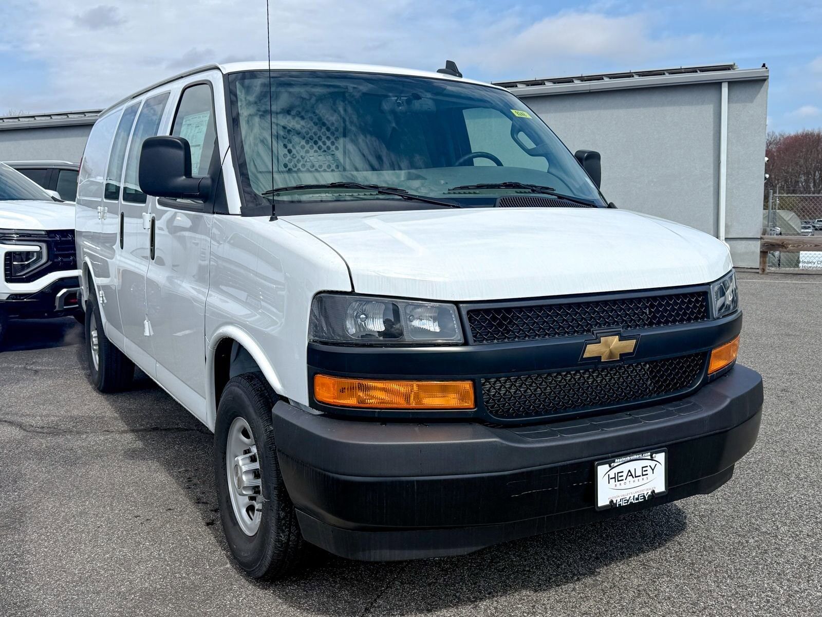 2025 CHEVROLET Express