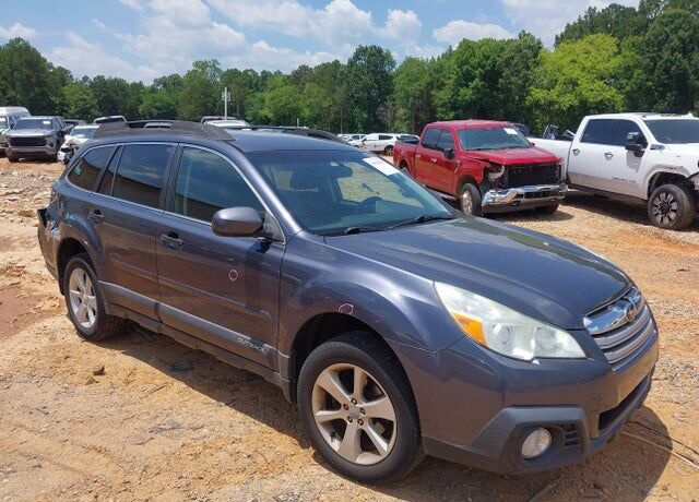 2014 SUBARU Outback
