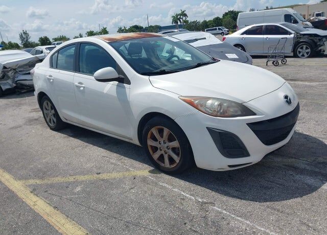 2011 MAZDA Mazda3