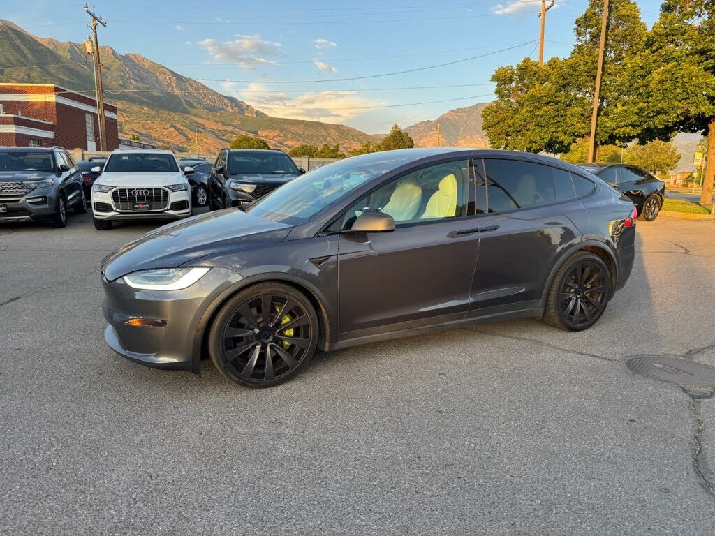 2022 TESLA Model X