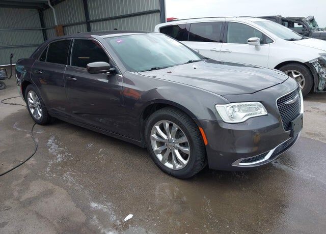 2016 CHRYSLER 300