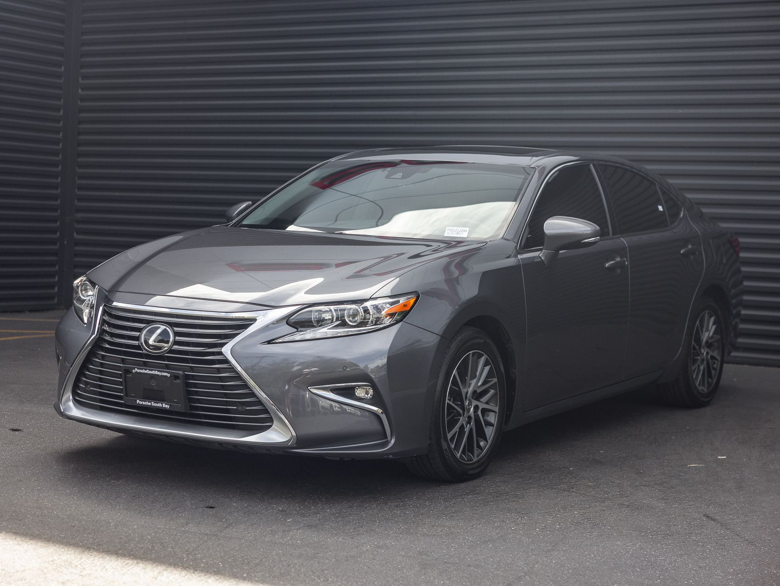 2016 LEXUS ES