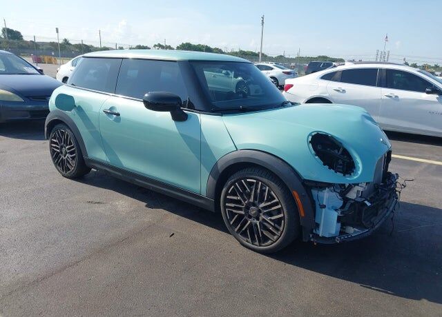 2025 MINI Hardtop