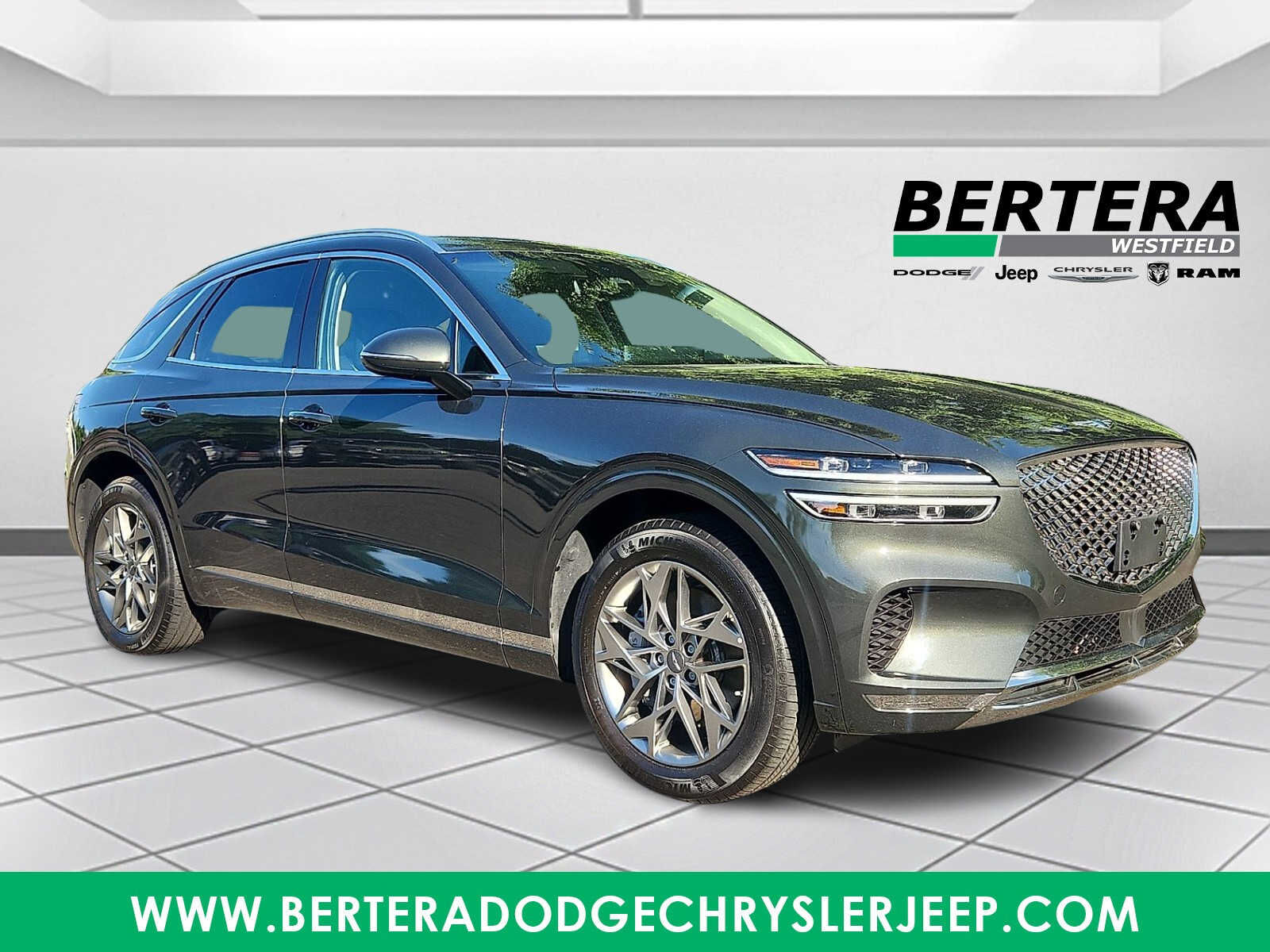 2025 GENESIS GV70