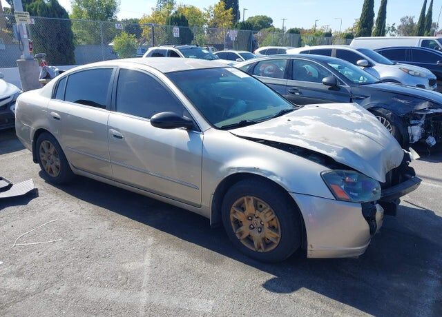2005 NISSAN Altima