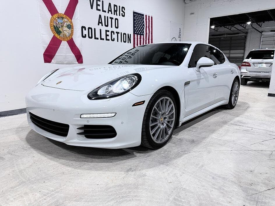 2016 PORSCHE Panamera