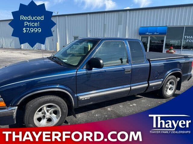 2002 CHEVROLET S-10 Pickup