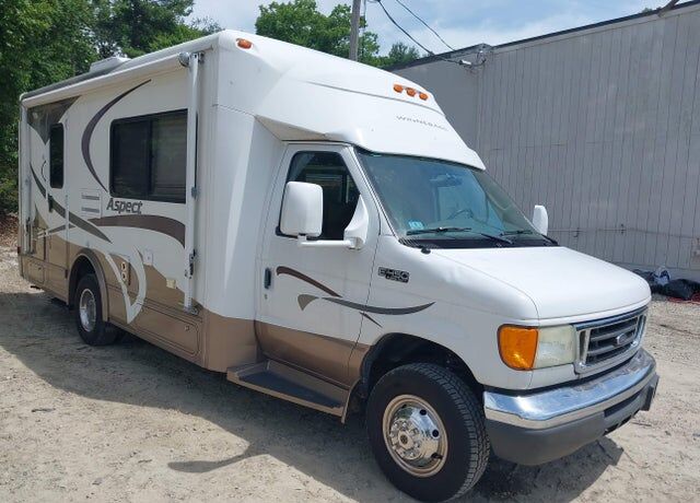 2005 FORD E-450