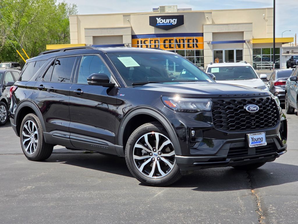2025 FORD Explorer