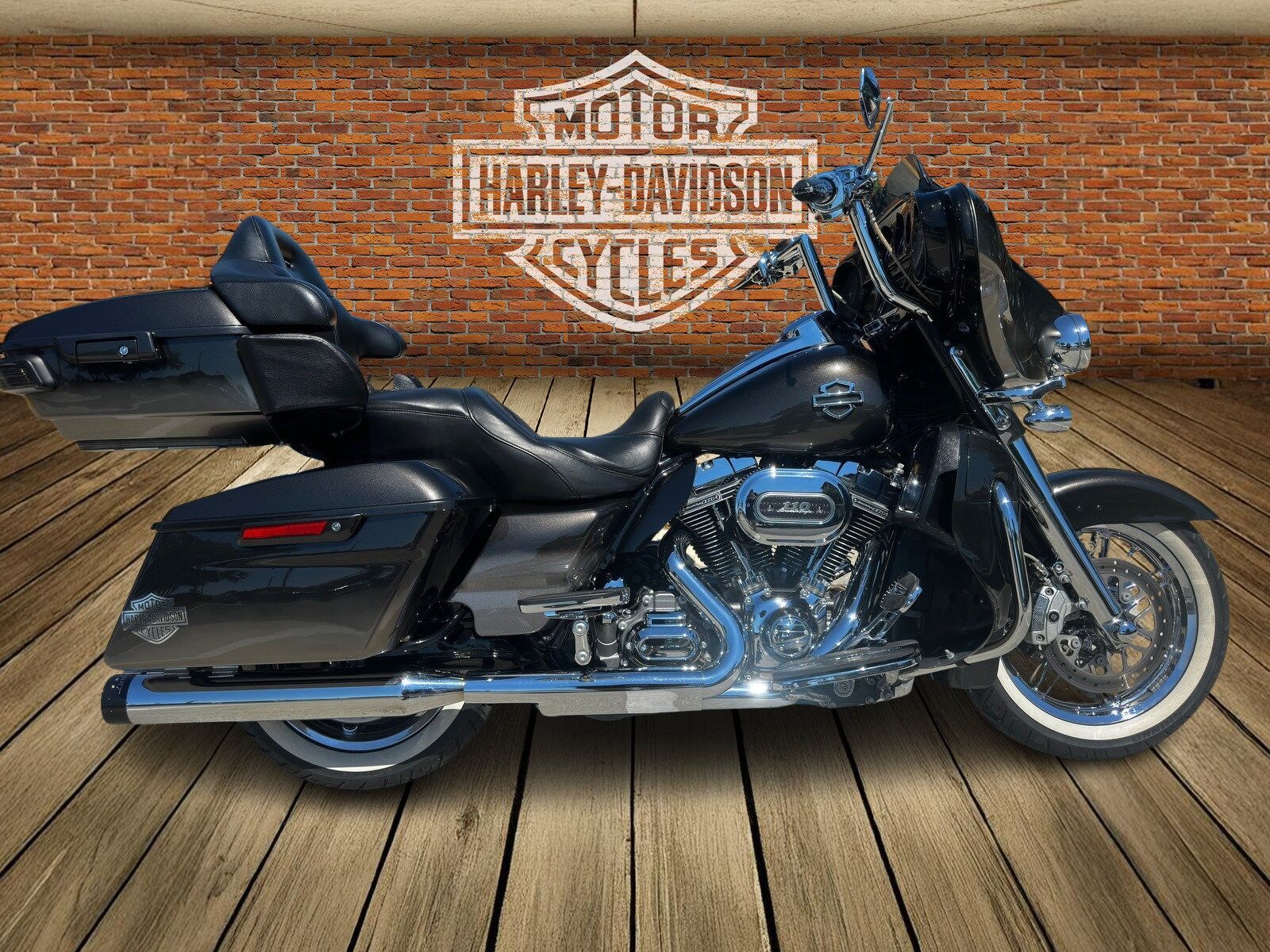 2014 HARLEY DAVIDSON CVO Electra Glide Ultra Limited