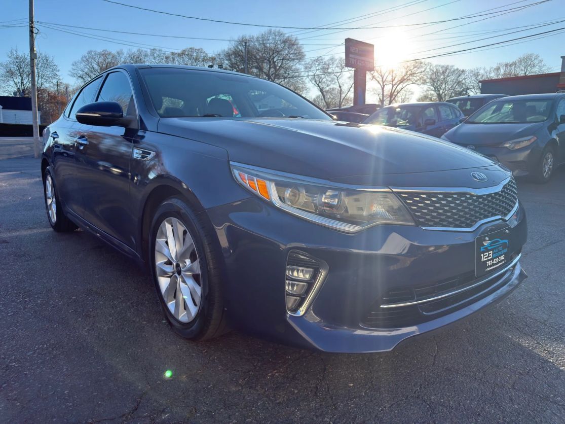 2018 KIA Optima