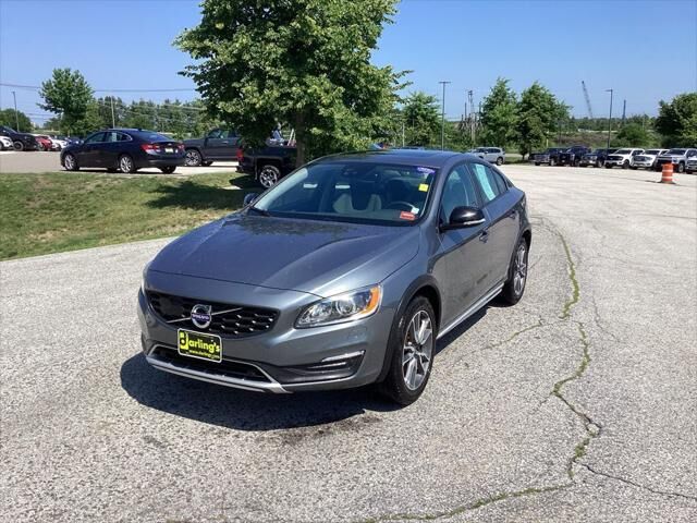 2018 VOLVO S60