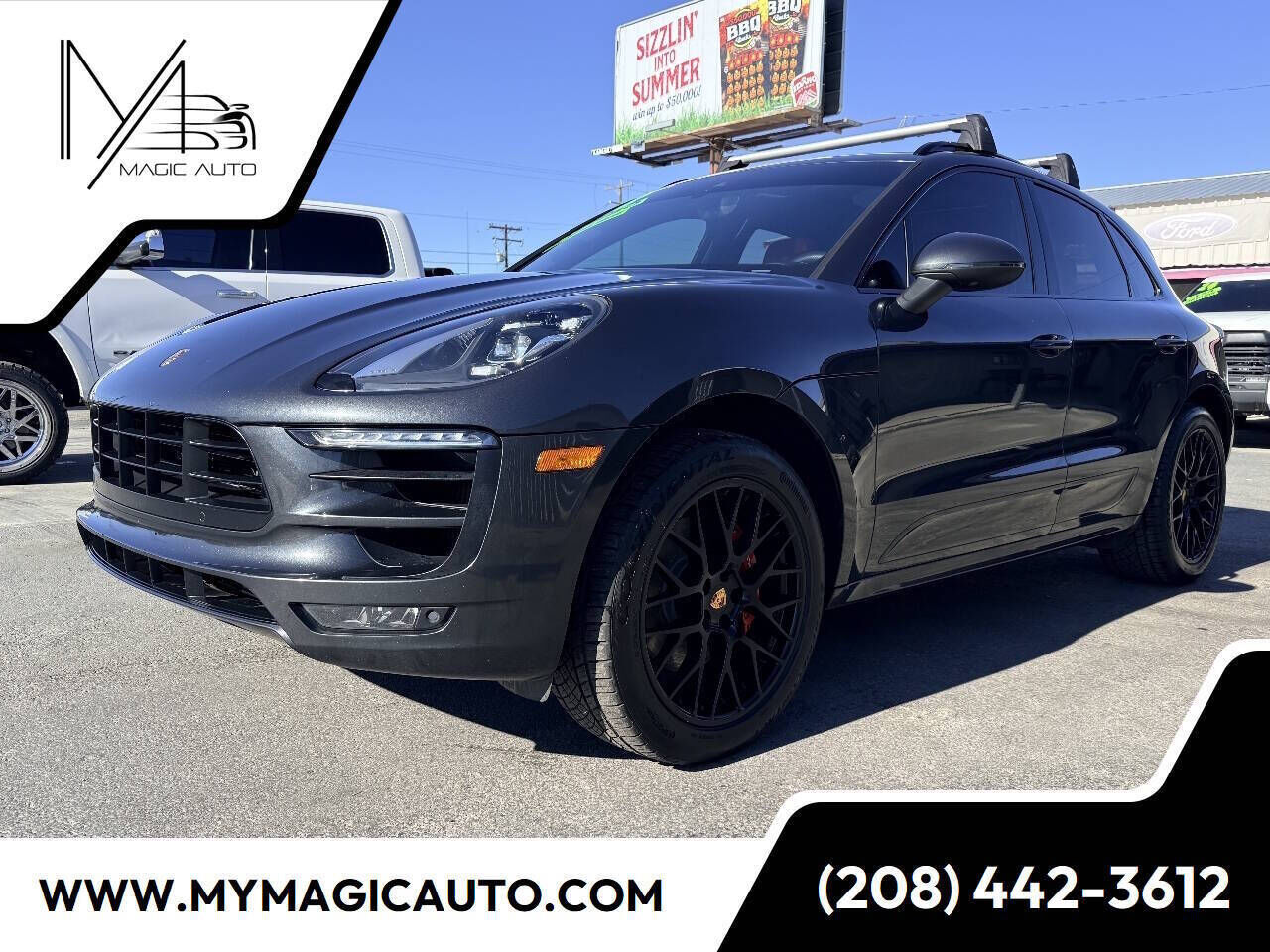 2018 PORSCHE Macan