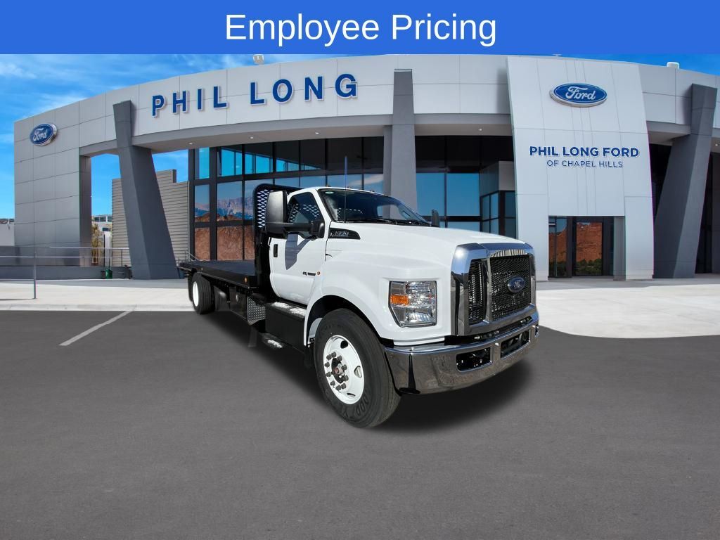 2025 FORD F-650