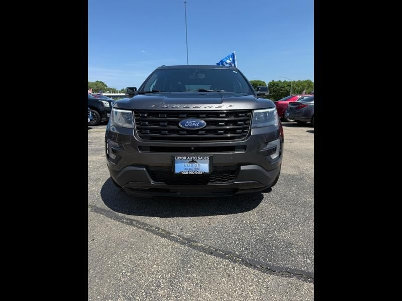2017 FORD Explorer