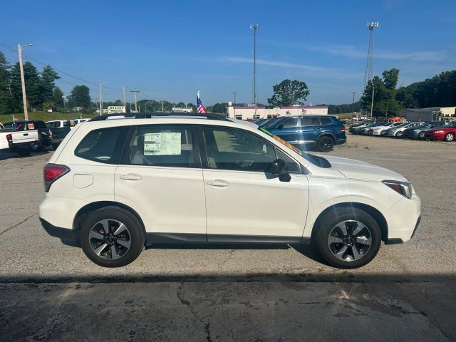 2018 SUBARU Forester