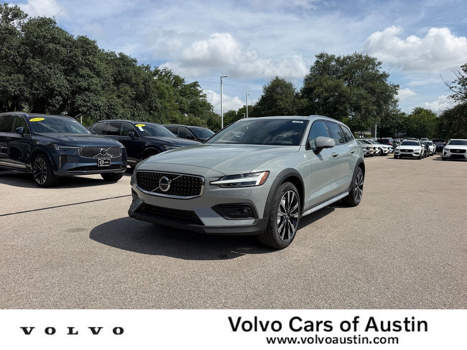 2026 VOLVO V60CC