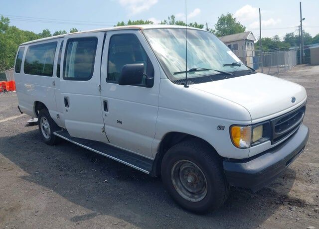 2002 FORD E-350
