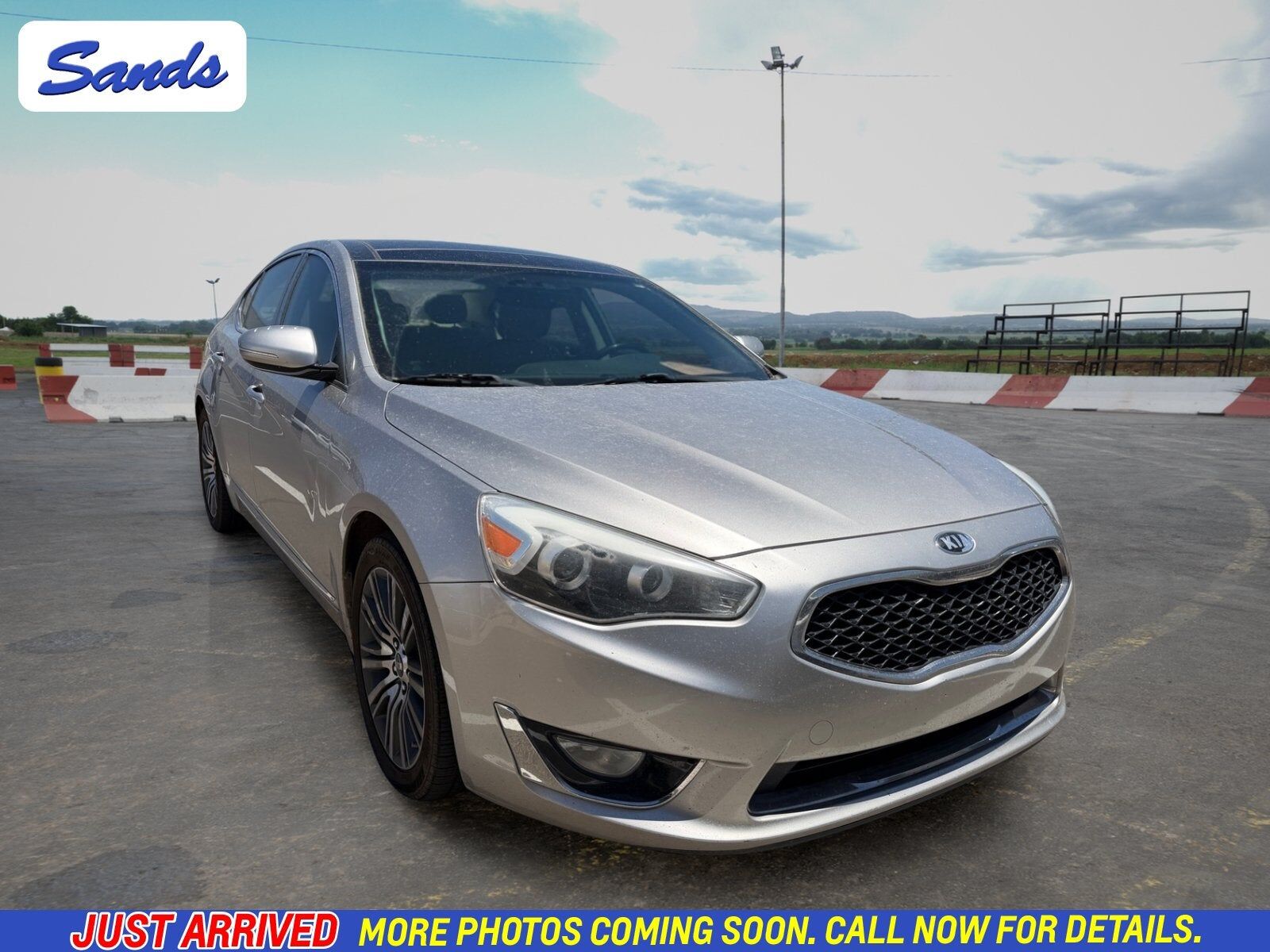 2014 KIA Cadenza