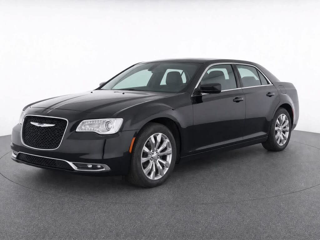 2017 CHRYSLER 300
