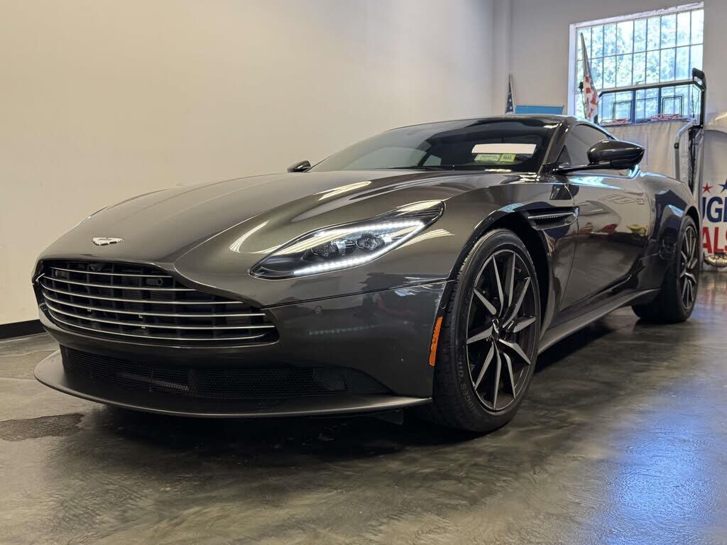 2019 ASTON MARTIN DB11